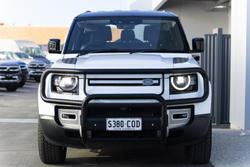2021 Land Rover Defender 90 D300 SE