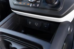2021 Land Rover Defender 90 D300 SE