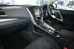 2025 Mitsubishi Pajero Sport GLX