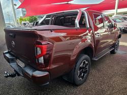 2022 Nissan Navara ST-X