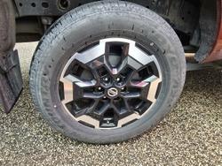 2022 Nissan Navara ST-X