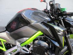 2018 Kawasaki ZR 900 BLACK