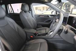 2026 Volkswagen Tiguan 200TSI eHybrid R-Line