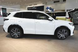 2026 Volkswagen Tiguan 200TSI eHybrid R-Line
