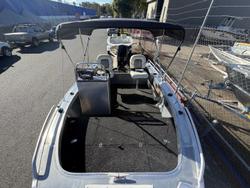 2026 QUINTREX 420 Renegade SC