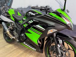 2016 Kawasaki NINJA 300 ABS GREEN