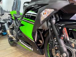 2016 Kawasaki NINJA 300 ABS GREEN