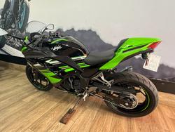 2016 Kawasaki NINJA 300 ABS GREEN