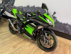 2016 Kawasaki NINJA 300 ABS GREEN