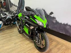 2016 Kawasaki NINJA 300 ABS GREEN