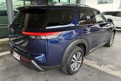 2024 Nissan Pathfinder Ti