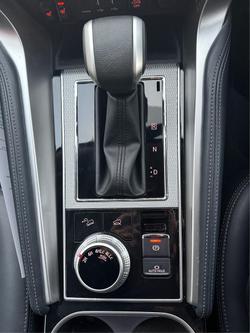 2024 Mitsubishi Pajero Sport Exceed