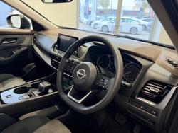 2022 Nissan X-TRAIL ST