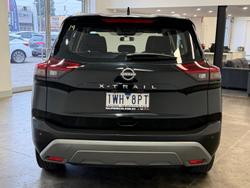 2022 Nissan X-TRAIL ST