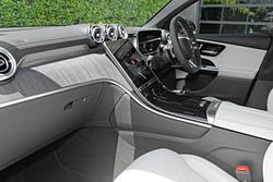 2025 Mercedes-Benz GLC-Class GLC300