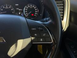 2018 Mitsubishi Outlander ES