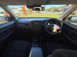 2018 Mitsubishi Outlander ES