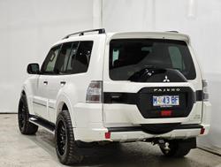 2017 Mitsubishi Pajero Exceed
