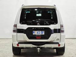 2017 Mitsubishi Pajero Exceed