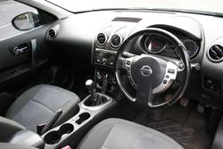 2012 Nissan Dualis ST