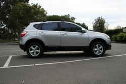 2012 Nissan Dualis ST