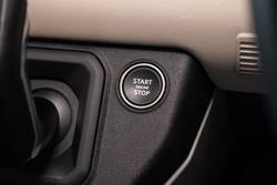 2024 Land Rover Defender 110 D300 X-Dynamic SE
