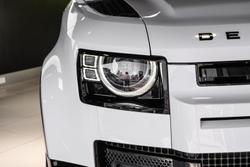 2024 Land Rover Defender 110 D300 X-Dynamic SE