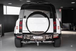 2024 Land Rover Defender 110 D300 X-Dynamic SE