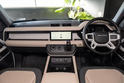 2024 Land Rover Defender 110 D300 X-Dynamic SE
