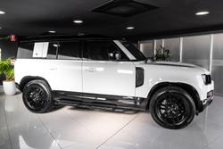 2024 Land Rover Defender 110 D300 X-Dynamic SE