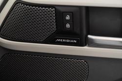 2024 Land Rover Defender 110 D300 X-Dynamic SE