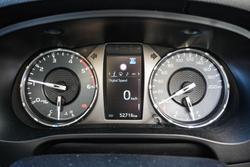 2022 Toyota Hilux SR5