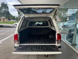 2020 Toyota Hilux SR5