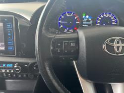 2020 Toyota Hilux SR5