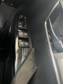 2020 Toyota Hilux SR5