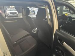 2020 Toyota Hilux SR5