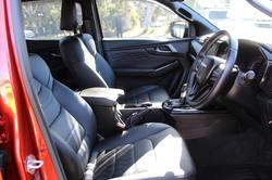 2024 Isuzu D-MAX BLADE