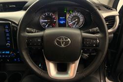 2021 Toyota Hilux SR5