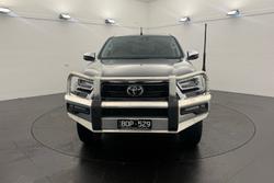 2021 Toyota Hilux SR5
