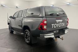 2021 Toyota Hilux SR5