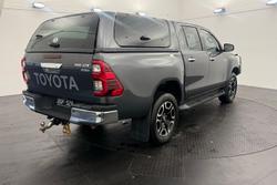 2021 Toyota Hilux SR5
