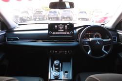 2022 Mitsubishi Outlander LS