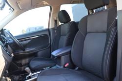 2018 Mitsubishi Outlander ES