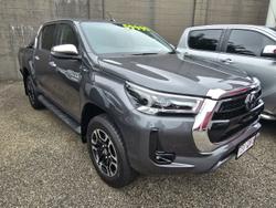 2021 Toyota Hilux SR5