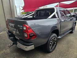 2021 Toyota Hilux SR5