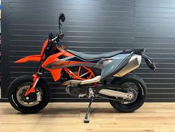2021 KTM 690 SMC R
