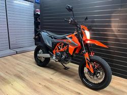 2021 KTM 690 SMC R