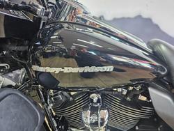 2021 HARLEY-DAVIDSON FLHTK ULTRA LIMITED Black