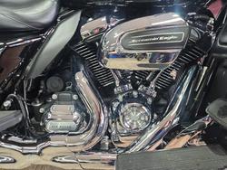 2021 HARLEY-DAVIDSON FLHTK ULTRA LIMITED Black