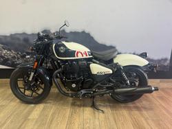 2024 ROYAL ENFIELD (SEE ALSO ENFIEL SHOTGUN 650 WHITE